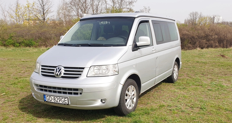 Volkswagen Caravelle cena 49000 przebieg: 366000, rok produkcji 2005 z Gdańsk małe 562